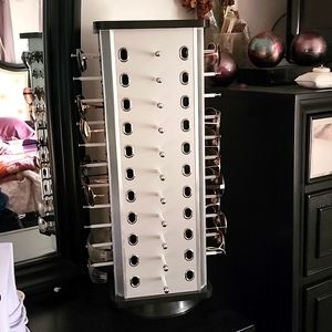 Spinning Sunglasses Tower